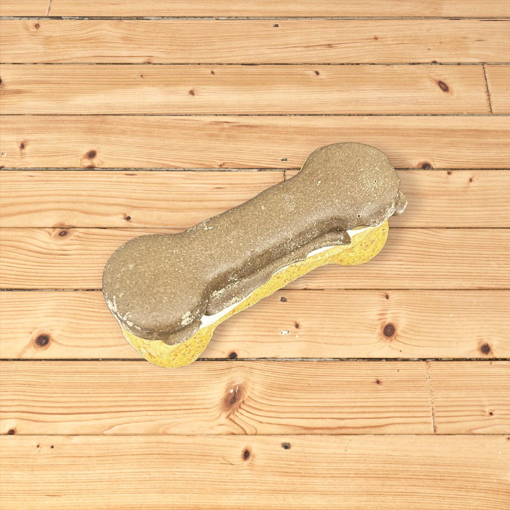 Wags & Whiskers Bakery - Eclair