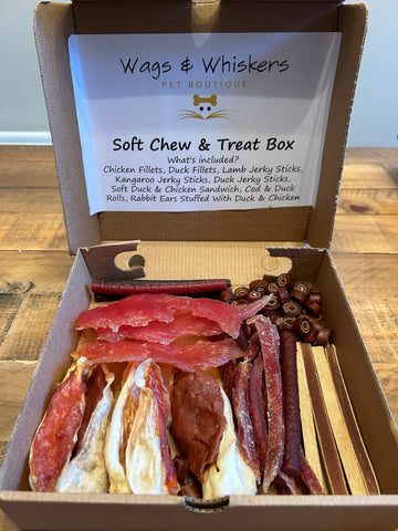 Wags & Whiskers Soft Treat & Chew Box