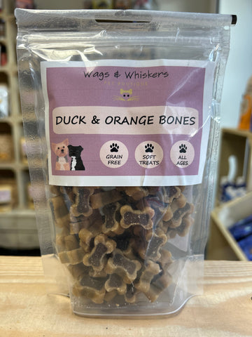 Wags & Whiskers Duck & Orange Bones