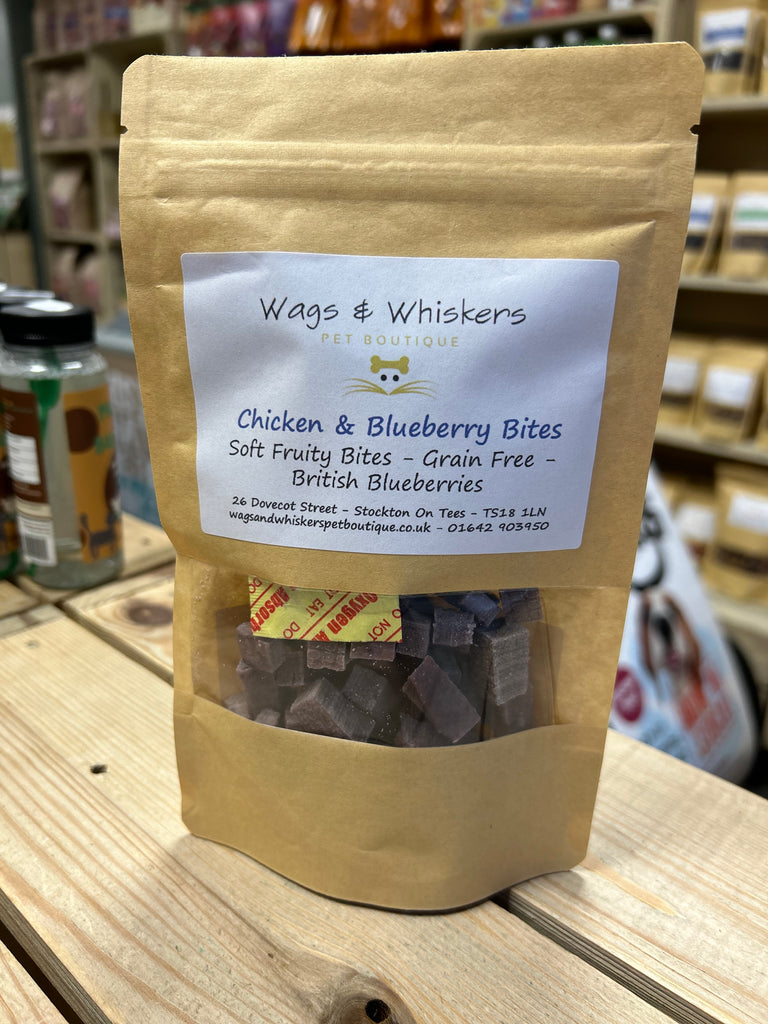 Wags & Whiskers Chicken & Blueberry Bites
