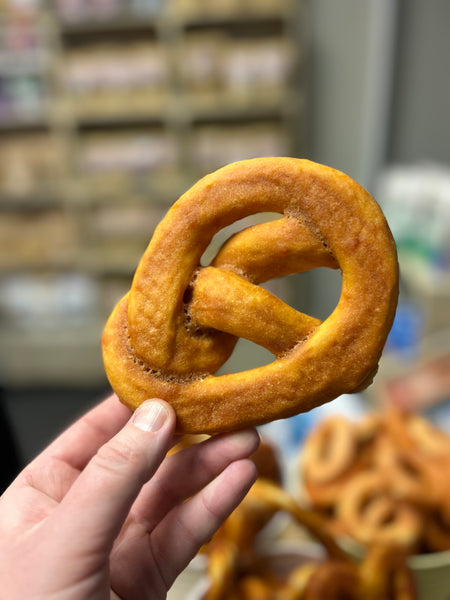 Collagen Chicken Coated Pretzel Chew