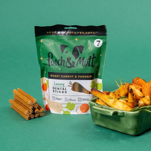 Pooch & Mutt Christmas Roast Carrot & Parsnip Dental Sticks For Dogs